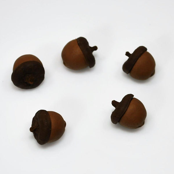 1" Acorns (25 per box)