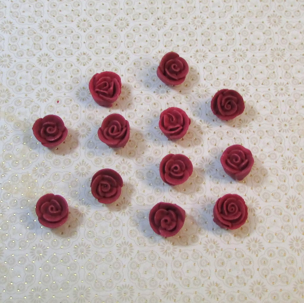 .5" Mini Classic Royal Icing Classic Rose - Burgundy (400 per box)