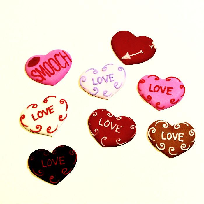 1.5" Assorted Valentine Hearts - Royal Icing (216 per box)