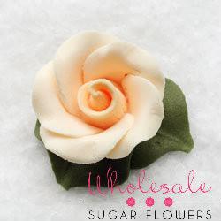1" Rose w/ Icing Leaves - Cream (90 per box)